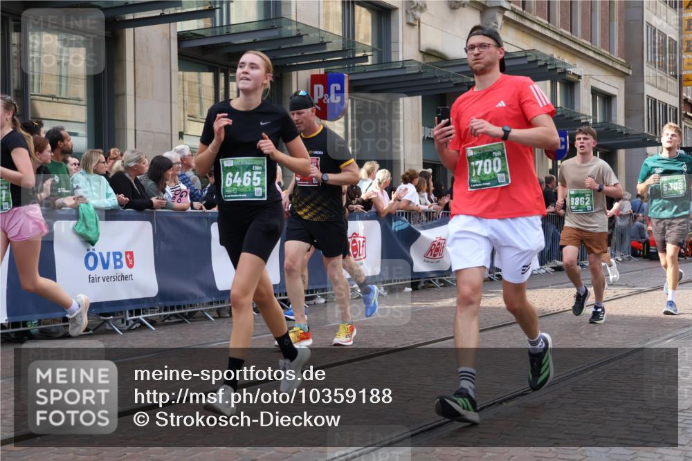 13.09.2026 - 21. swb-Marathon Bremen Strokosch-Dieckow http://msf.ph/oto/10359188 13.09.2026 13:35:19 Ziel 156, 318, 532, 607, 2041, 2090, 2318, 2356, 3055, 3087, 3226, 3485, 3621, 3704, 3780, 3857, 4048, 4326, 5071, 5308, 5467, 5468, 5584, 5586, 5661, 6315, 6418, 6465, 6466, 6644, 6649, 6724, 7235, 7285, 7597, 7675, 7691, 7700, 8335, 8401, 8530, 8816, 8915, 9784, 9845, 9862, 9887, 9892, 9912, 13121, 13213, 536, 1150, 2003, 2366, 2430, 2492, 2625, 2866, 3063, 3311, 3916, 4062, 4487, 4635, 4985, 5016, 5125, 5647, 6315, 6320, 6391, 6403, 6750, 6837, 7123, 7405, 7657, 7750, 9017 meine-sportfotos.de