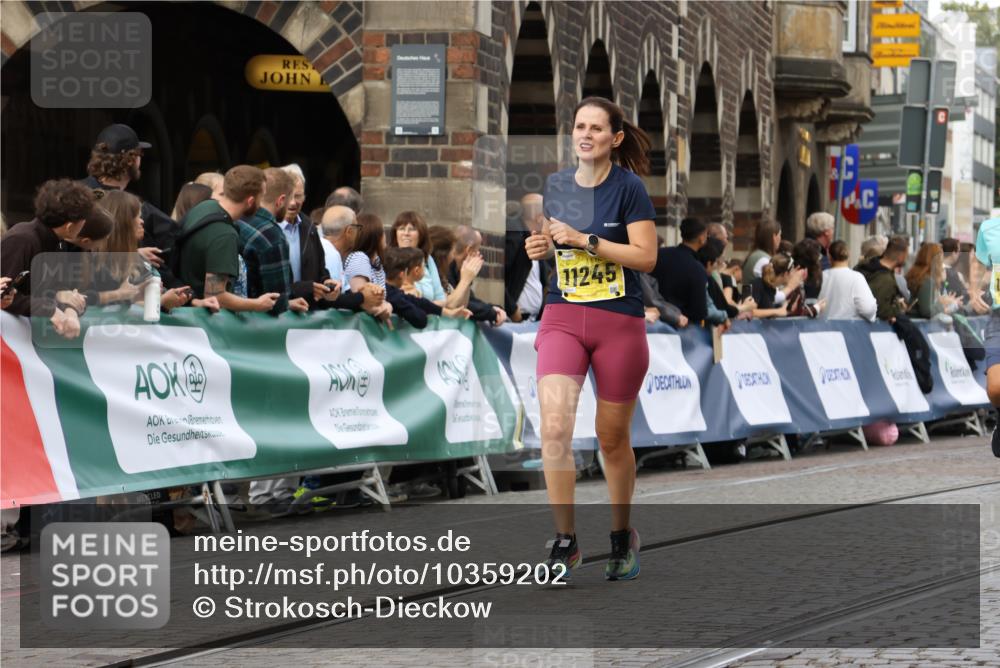 13.09.2026 - 21. swb-Marathon Bremen Strokosch-Dieckow http://msf.ph/oto/10359202 13.09.2026 10:57:46 Ziel 10177, 10226, 10300, 10394, 10517, 10518, 10687, 11106, 11365, 11480, 11498, 11609, 11734, 11965, 11966, 12037, 12111, 12263, 12372, 12400, 12411, 10078, 10559, 10565, 10707, 10728, 11136, 11332, 11824, 11856, 11863, 12231, 12427, 12551, 12555 meine-sportfotos.de