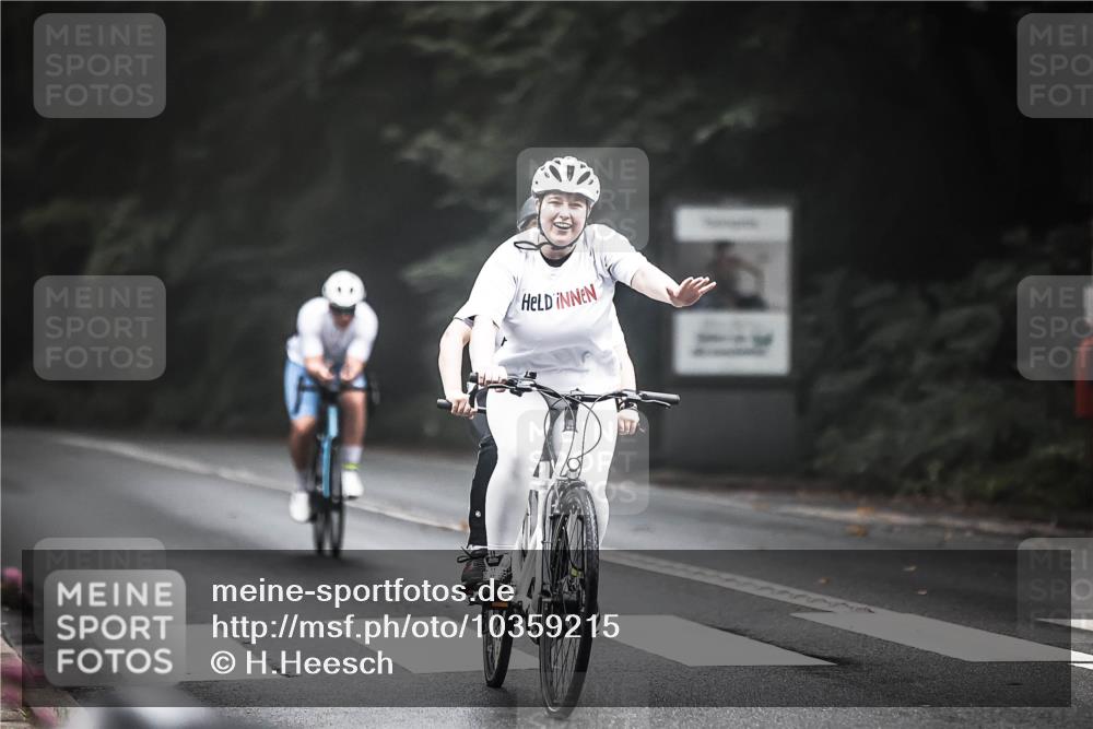 13.09.2026 - Stadtparktriathlon H.Heesch http://msf.ph/oto/10359215 13.09.2026 09:56:42 Radfahren 212, 248 meine-sportfotos.de