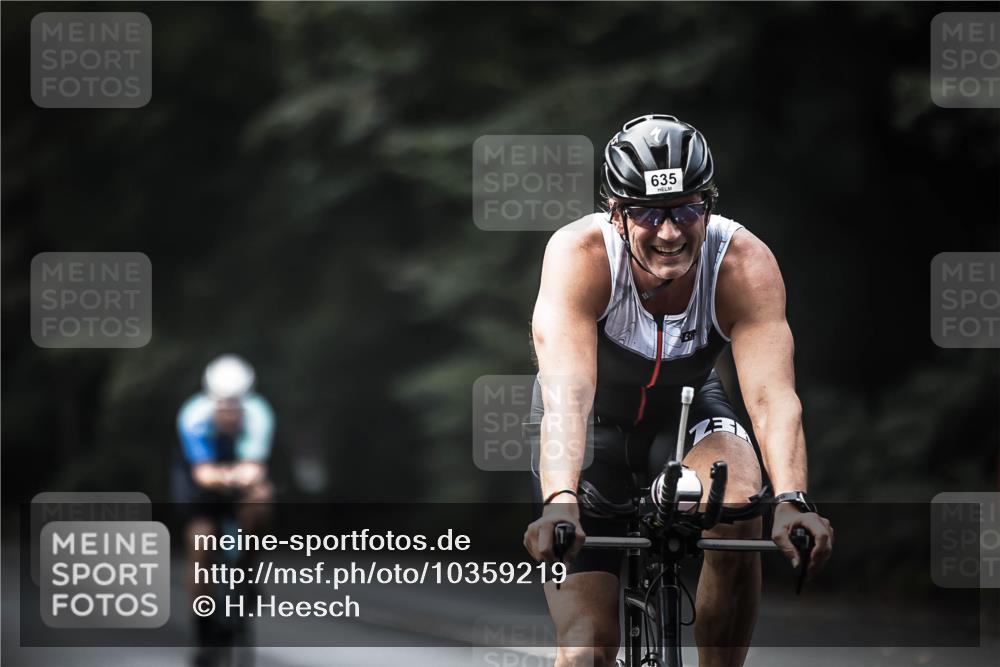 13.09.2026 - Stadtparktriathlon H.Heesch http://msf.ph/oto/10359219 13.09.2026 11:13:22 Radfahren 602, 635, 668 meine-sportfotos.de