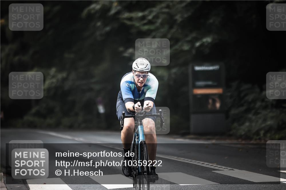 13.09.2026 - Stadtparktriathlon H.Heesch http://msf.ph/oto/10359222 13.09.2026 11:13:23 Radfahren 602, 635, 668 meine-sportfotos.de