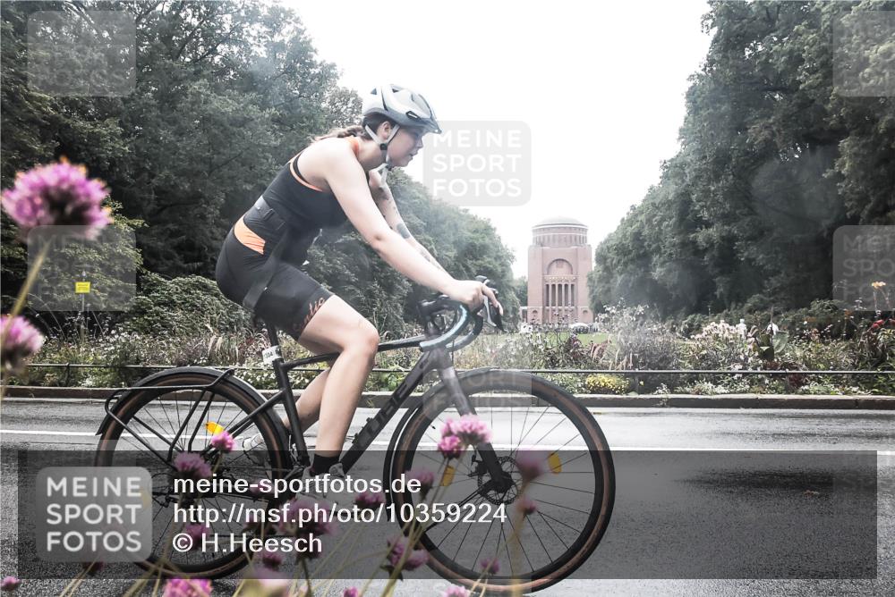 13.09.2026 - Stadtparktriathlon H.Heesch http://msf.ph/oto/10359224 13.09.2026 13:25:39 Radfahren 1304, 1475, 1486 meine-sportfotos.de