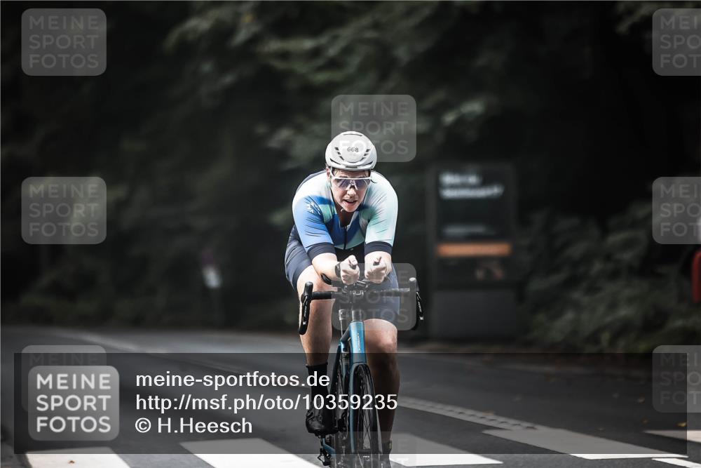 13.09.2026 - Stadtparktriathlon H.Heesch http://msf.ph/oto/10359235 13.09.2026 11:13:23 Radfahren 602, 635, 668 meine-sportfotos.de