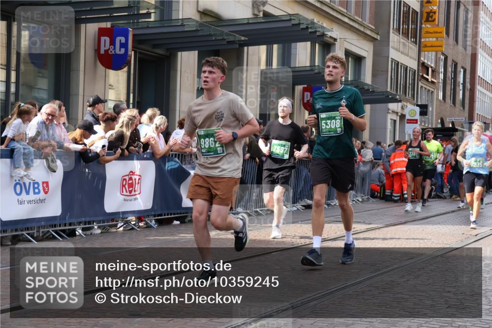 13.09.2026 - 21. swb-Marathon Bremen Strokosch-Dieckow http://msf.ph/oto/10359245 13.09.2026 13:35:19 Ziel 156, 318, 532, 607, 2041, 2090, 2318, 2356, 3055, 3087, 3226, 3485, 3621, 3704, 3780, 3857, 4048, 4326, 5071, 5308, 5467, 5468, 5584, 5586, 5661, 6315, 6418, 6465, 6466, 6644, 6649, 6724, 7235, 7285, 7597, 7675, 7691, 7700, 8335, 8401, 8530, 8816, 8915, 9784, 9845, 9862, 9887, 9892, 9912, 13121, 13213, 536, 1150, 2003, 2366, 2430, 2492, 2625, 2866, 3063, 3311, 3916, 4062, 4487, 4635, 4985, 5016, 5125, 5647, 6315, 6320, 6391, 6403, 6750, 6837, 7123, 7405, 7657, 7750, 9017 meine-sportfotos.de
