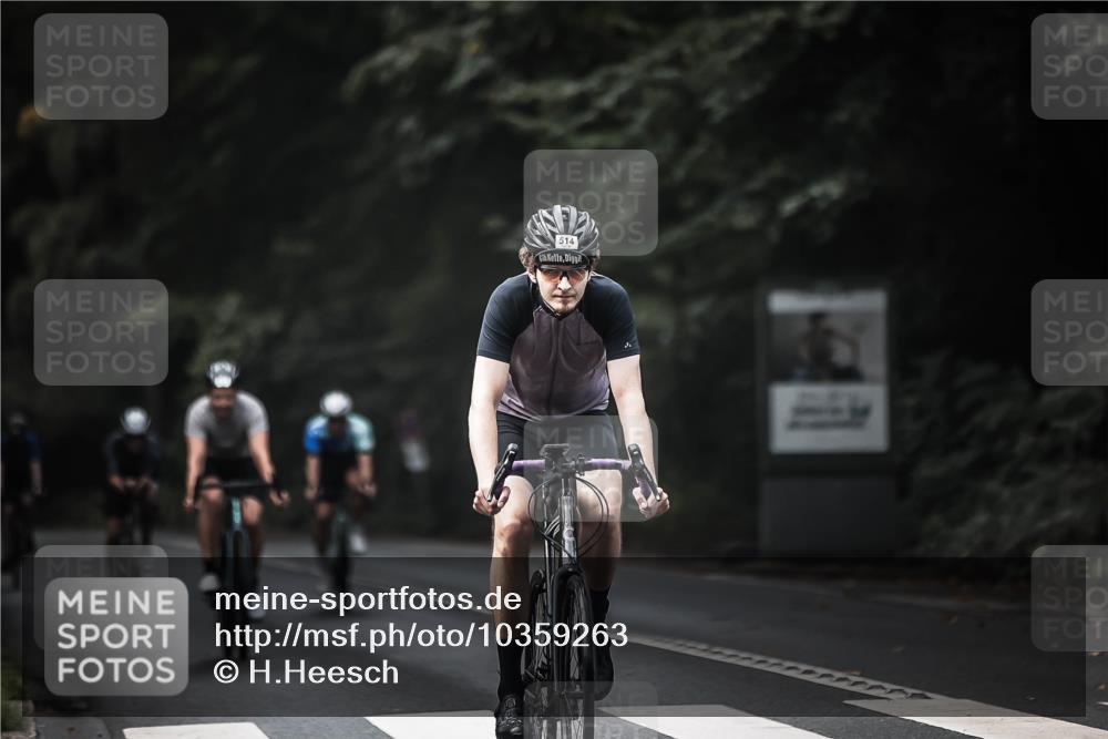 13.09.2026 - Stadtparktriathlon H.Heesch http://msf.ph/oto/10359263 13.09.2026 11:13:31 Radfahren 514, 621, 665, 686, 696 meine-sportfotos.de