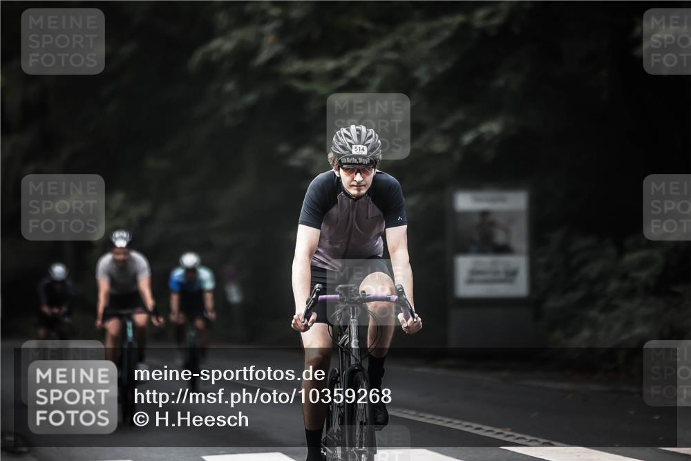 13.09.2026 - Stadtparktriathlon H.Heesch http://msf.ph/oto/10359268 13.09.2026 11:13:31 Radfahren 514, 621, 665, 686, 696 meine-sportfotos.de