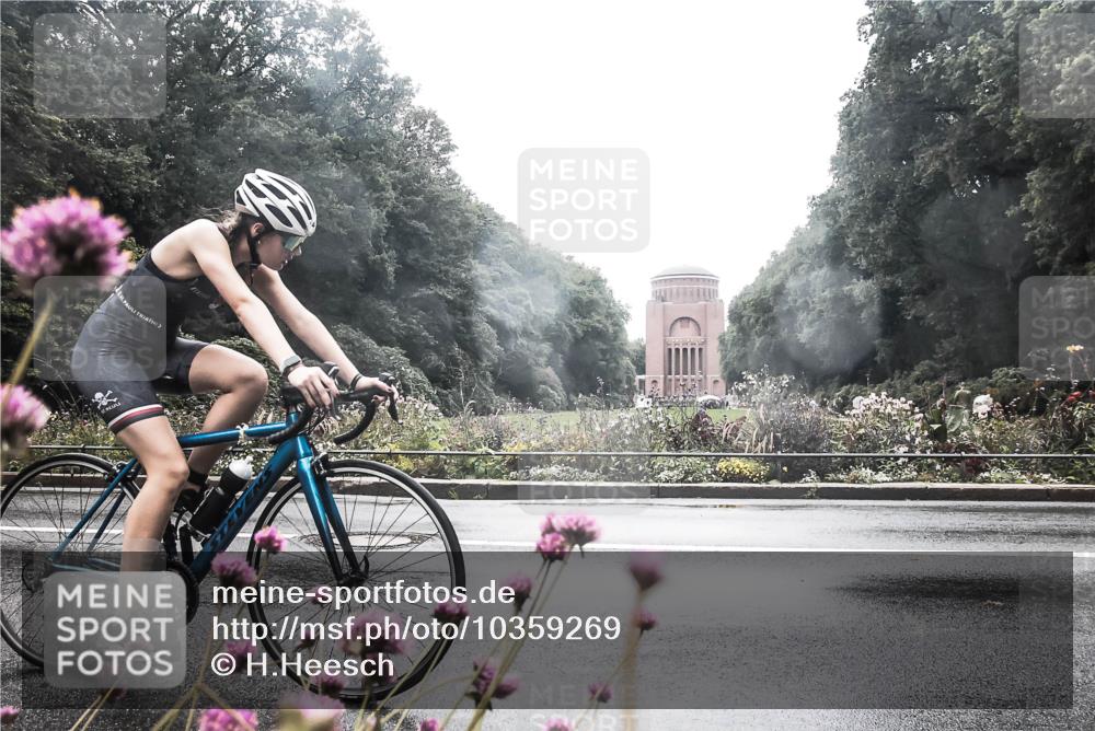 13.09.2026 - Stadtparktriathlon H.Heesch http://msf.ph/oto/10359269 13.09.2026 13:26:09 Radfahren 1349, 1442, 1463, 1472, 1512 meine-sportfotos.de