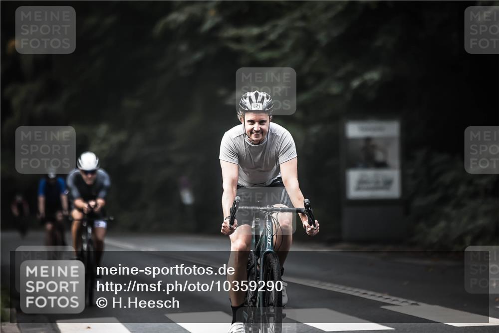 13.09.2026 - Stadtparktriathlon H.Heesch http://msf.ph/oto/10359290 13.09.2026 11:13:32 Radfahren 514, 621, 665, 686, 696 meine-sportfotos.de