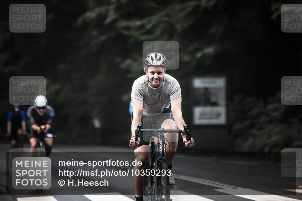 13.09.2026 - Stadtparktriathlon H.Heesch http://msf.ph/oto/10359293 13.09.2026 11:13:33 Radfahren 514, 621, 665, 686, 696 meine-sportfotos.de