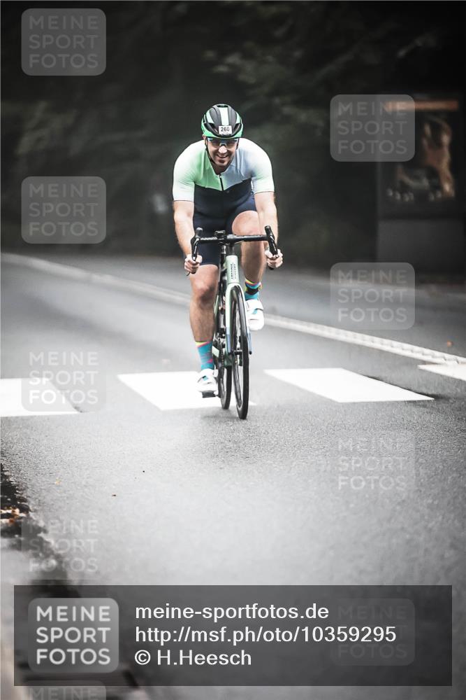 13.09.2026 - Stadtparktriathlon H.Heesch http://msf.ph/oto/10359295 13.09.2026 09:56:59 Radfahren 260 meine-sportfotos.de