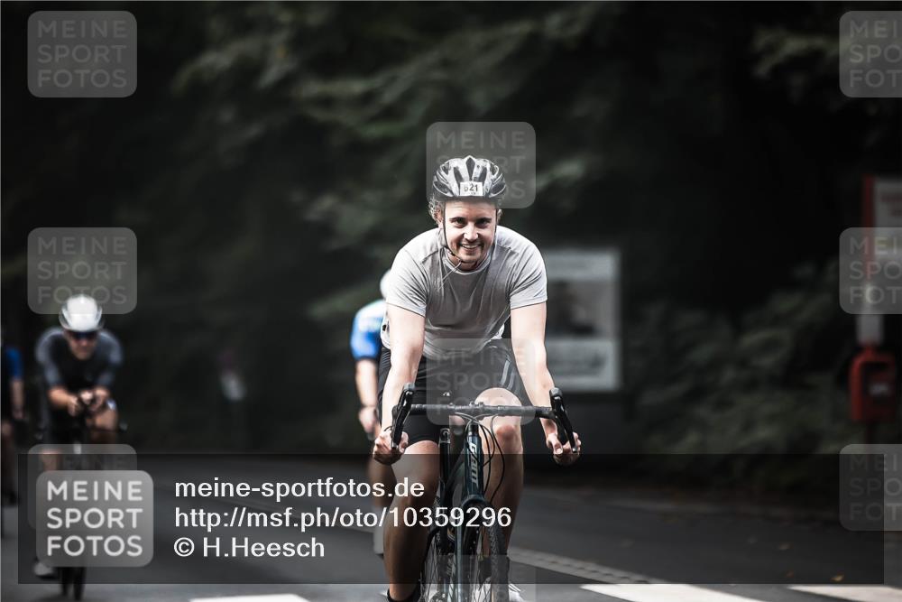 13.09.2026 - Stadtparktriathlon H.Heesch http://msf.ph/oto/10359296 13.09.2026 11:13:33 Radfahren 514, 621, 665, 686, 696 meine-sportfotos.de