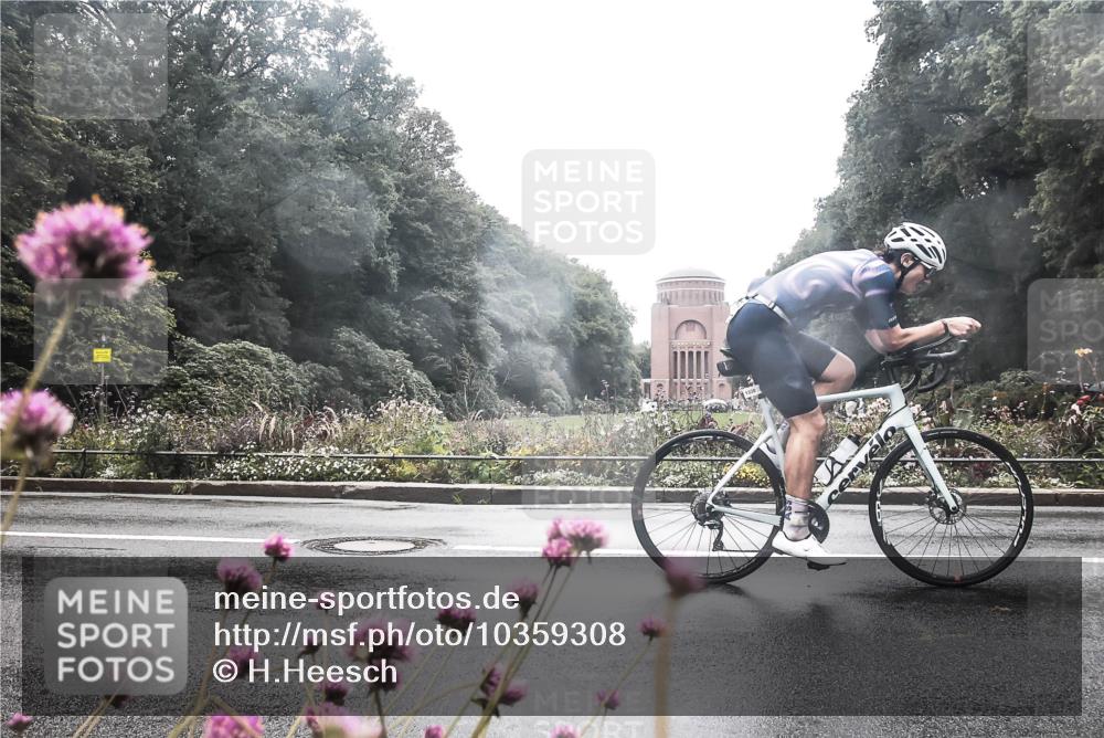 13.09.2026 - Stadtparktriathlon H.Heesch http://msf.ph/oto/10359308 13.09.2026 13:26:20 Radfahren 1338, 1387, 1421, 1422, 1456 meine-sportfotos.de