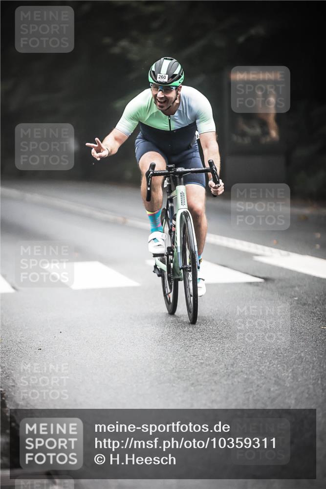 13.09.2026 - Stadtparktriathlon H.Heesch http://msf.ph/oto/10359311 13.09.2026 09:57:00 Radfahren 260 meine-sportfotos.de