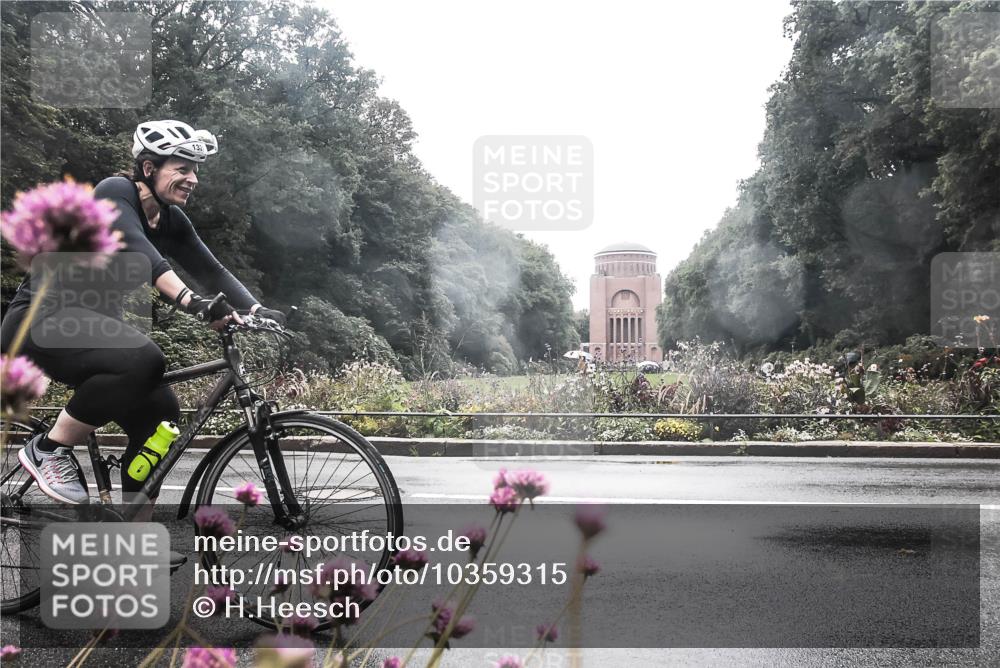 13.09.2026 - Stadtparktriathlon H.Heesch http://msf.ph/oto/10359315 13.09.2026 13:26:30 Radfahren 1327 meine-sportfotos.de
