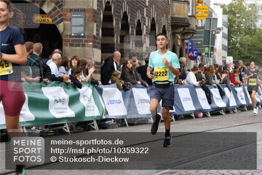 13.09.2026 - 21. swb-Marathon Bremen Strokosch-Dieckow http://msf.ph/oto/10359322 13.09.2026 10:57:47 Ziel 10177, 10226, 10300, 10394, 10517, 10518, 11106, 11245, 11365, 11480, 11498, 11609, 11734, 11965, 11966, 12037, 12111, 12263, 12372, 12400, 12411, 10078, 10559, 10565, 10707, 10728, 11136, 11332, 11824, 11856, 11863, 12231, 12427, 12551, 12555 meine-sportfotos.de