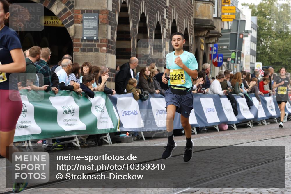 13.09.2026 - 21. swb-Marathon Bremen Strokosch-Dieckow http://msf.ph/oto/10359340 13.09.2026 10:57:47 Ziel 10177, 10226, 10300, 10394, 10517, 10518, 11106, 11245, 11365, 11480, 11498, 11609, 11734, 11965, 11966, 12037, 12111, 12263, 12372, 12400, 12411, 10078, 10559, 10565, 10707, 10728, 11136, 11332, 11824, 11856, 11863, 12231, 12427, 12551, 12555 meine-sportfotos.de