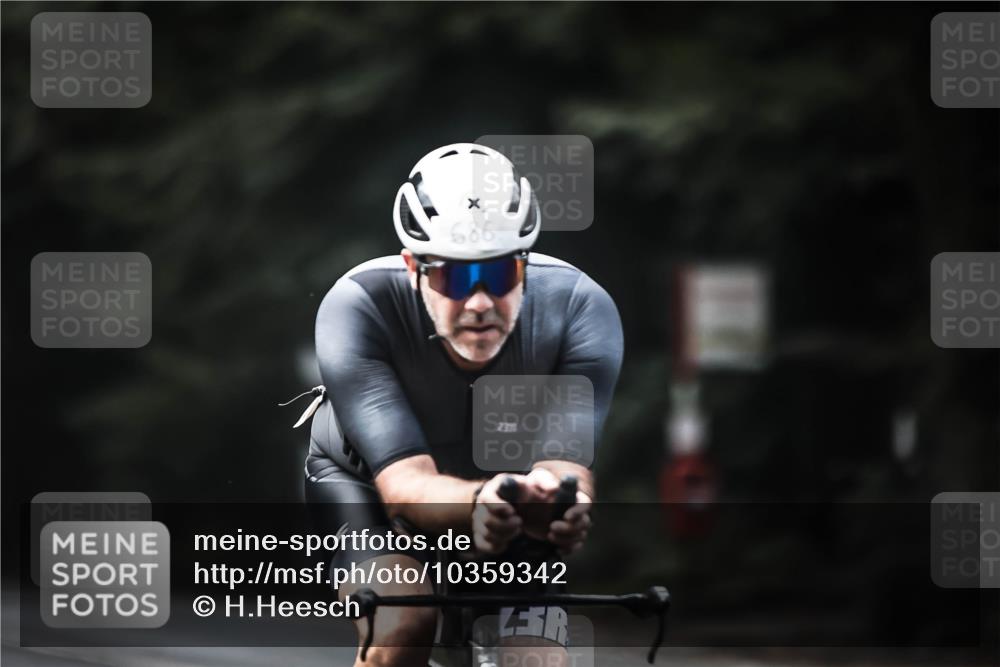 13.09.2026 - Stadtparktriathlon H.Heesch http://msf.ph/oto/10359342 13.09.2026 11:13:35 Radfahren 514, 621, 665, 686, 696 meine-sportfotos.de