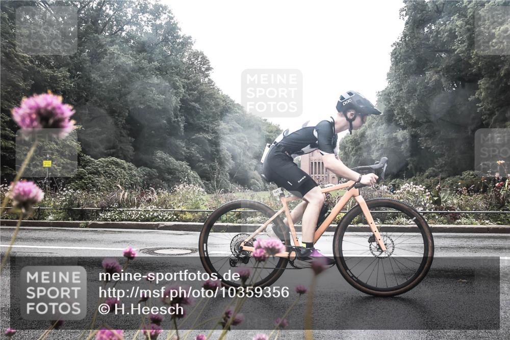 13.09.2026 - Stadtparktriathlon H.Heesch http://msf.ph/oto/10359356 13.09.2026 13:26:51 Radfahren 1380, 1438 meine-sportfotos.de