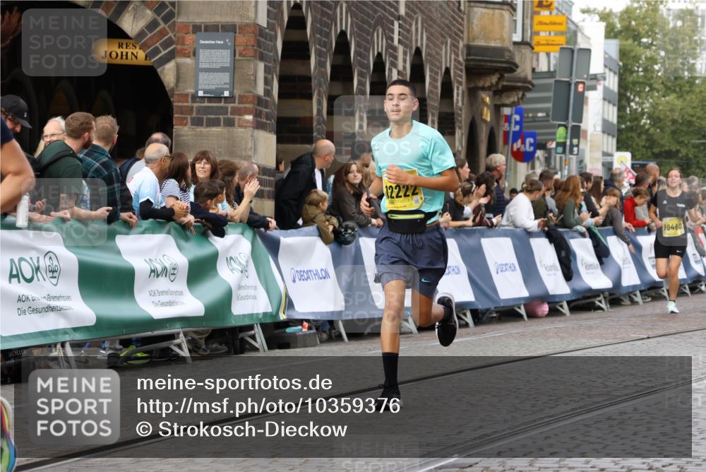 13.09.2026 - 21. swb-Marathon Bremen Strokosch-Dieckow http://msf.ph/oto/10359376 13.09.2026 10:57:47 Ziel 10177, 10226, 10300, 10394, 10517, 10518, 11106, 11245, 11365, 11480, 11498, 11609, 11734, 11965, 11966, 12037, 12111, 12263, 12372, 12400, 12411, 10078, 10559, 10565, 10707, 10728, 11136, 11332, 11824, 11856, 11863, 12231, 12427, 12551, 12555 meine-sportfotos.de