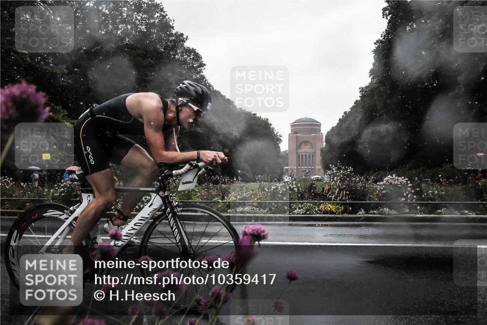 13.09.2026 - Stadtparktriathlon H.Heesch http://msf.ph/oto/10359417 13.09.2026 12:02:59 Radfahren 747, 758, 948, 1059 meine-sportfotos.de