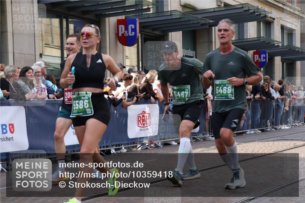 13.09.2026 - 21. swb-Marathon Bremen Strokosch-Dieckow http://msf.ph/oto/10359418 13.09.2026 13:35:26 Ziel 156, 318, 532, 607, 2356, 2565, 3056, 3087, 3226, 3485, 3704, 3780, 3857, 4048, 4326, 5026, 5071, 5157, 5308, 5381, 5467, 5468, 5584, 5586, 5661, 6159, 6465, 6466, 6644, 6649, 6724, 7036, 7235, 7385, 7597, 7675, 7691, 7700, 8145, 8335, 8705, 8816, 9784, 9862, 9887, 9892, 9912, 13121, 13213, 536, 1150, 2003, 2041, 2090, 2318, 2356, 2366, 2492, 2625, 2866, 3055, 3063, 3311, 3621, 3916, 4062, 4635, 4985, 5016, 6315, 6320, 6391, 6418, 6750, 6837, 7657, 9017 meine-sportfotos.de