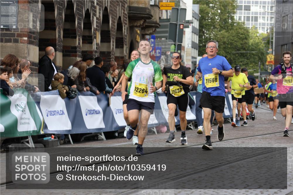 13.09.2026 - 21. swb-Marathon Bremen Strokosch-Dieckow http://msf.ph/oto/10359419 13.09.2026 10:57:50 Ziel 10177, 10226, 10300, 10394, 10517, 10518, 11106, 11245, 11365, 11480, 11498, 11609, 11734, 11965, 11966, 12037, 12111, 12222, 12372, 12400, 10078, 10543, 10559, 10565, 10604, 10826, 10903, 11136, 11332, 11824, 11863, 12551 meine-sportfotos.de