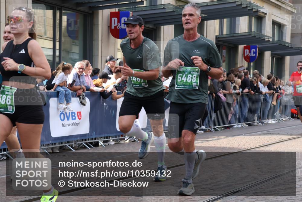13.09.2026 - 21. swb-Marathon Bremen Strokosch-Dieckow http://msf.ph/oto/10359432 13.09.2026 13:35:27 Ziel 156, 318, 532, 607, 2565, 3056, 3087, 3226, 3454, 3485, 3704, 3780, 3857, 4048, 4326, 5026, 5071, 5157, 5308, 5381, 5467, 5468, 5584, 5586, 5661, 5816, 6159, 6465, 6466, 6644, 6649, 6724, 7036, 7235, 7385, 7597, 7675, 7691, 7700, 7804, 8145, 8335, 8705, 8816, 9784, 9862, 9892, 9912, 13121, 13213, 536, 1150, 2003, 2041, 2090, 2318, 2356, 2366, 2492, 2625, 2866, 3055, 3063, 3311, 3621, 3916, 4062, 4635, 4985, 5016, 6315, 6320, 6418, 6750, 6837, 7657, 9017 meine-sportfotos.de