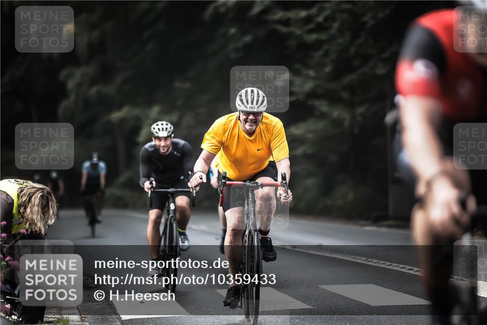13.09.2026 - Stadtparktriathlon H.Heesch http://msf.ph/oto/10359433 13.09.2026 11:13:43 Radfahren 496, 503, 554, 605, 641 meine-sportfotos.de