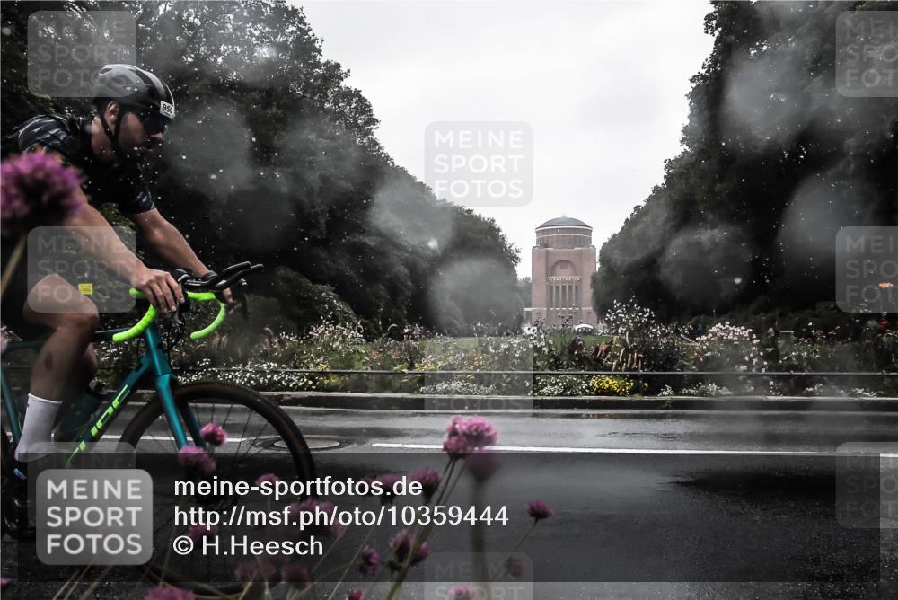 13.09.2026 - Stadtparktriathlon H.Heesch http://msf.ph/oto/10359444 13.09.2026 12:03:03 Radfahren 747, 905, 948, 950 meine-sportfotos.de