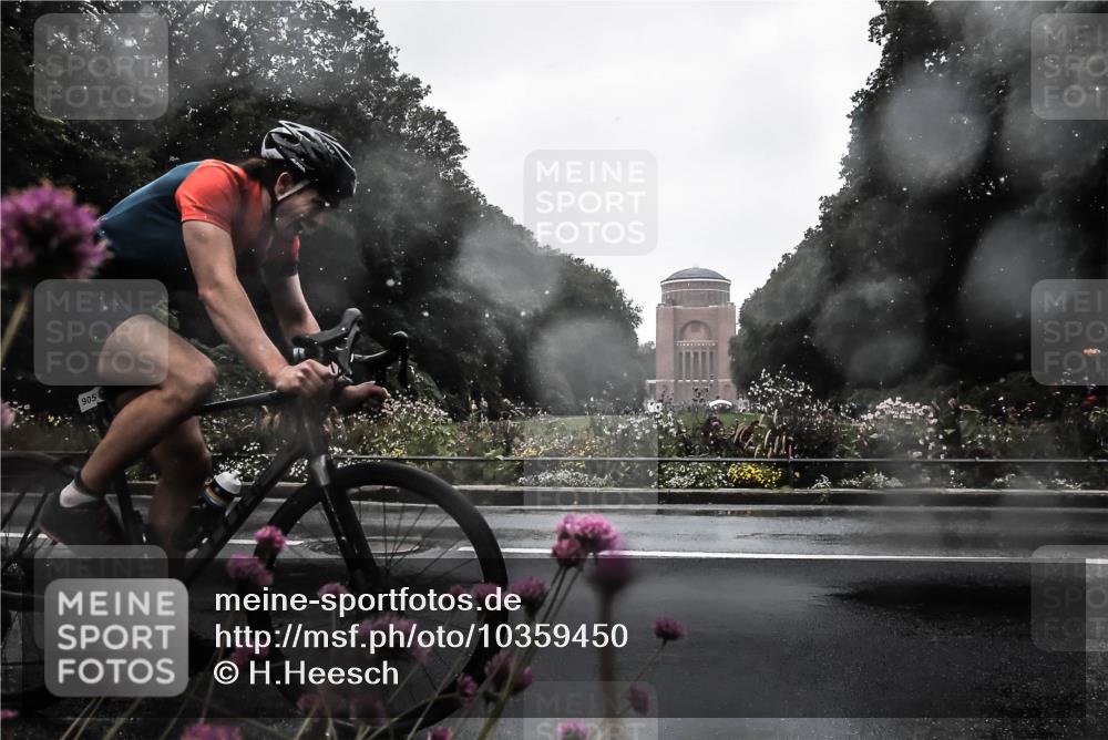 13.09.2026 - Stadtparktriathlon H.Heesch http://msf.ph/oto/10359450 13.09.2026 12:03:06 Radfahren 747, 905, 927, 950 meine-sportfotos.de