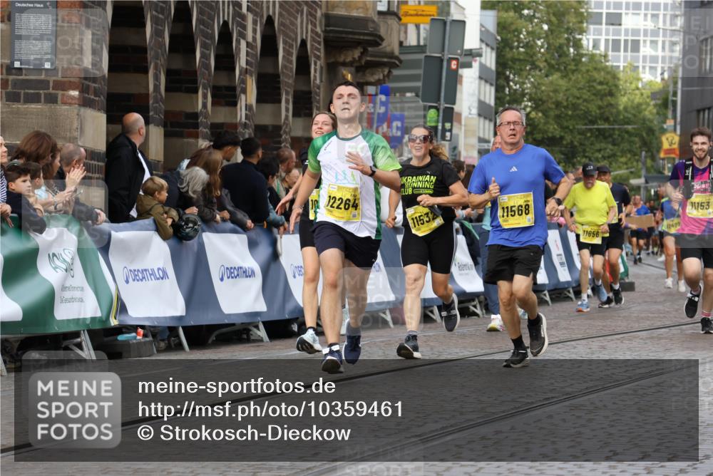 13.09.2026 - 21. swb-Marathon Bremen Strokosch-Dieckow http://msf.ph/oto/10359461 13.09.2026 10:57:50 Ziel 10177, 10226, 10300, 10394, 10517, 10518, 11106, 11245, 11365, 11480, 11498, 11609, 11734, 11965, 11966, 12037, 12111, 12222, 12372, 12400, 10078, 10543, 10559, 10565, 10604, 10826, 10903, 11136, 11332, 11824, 11863, 12551 meine-sportfotos.de
