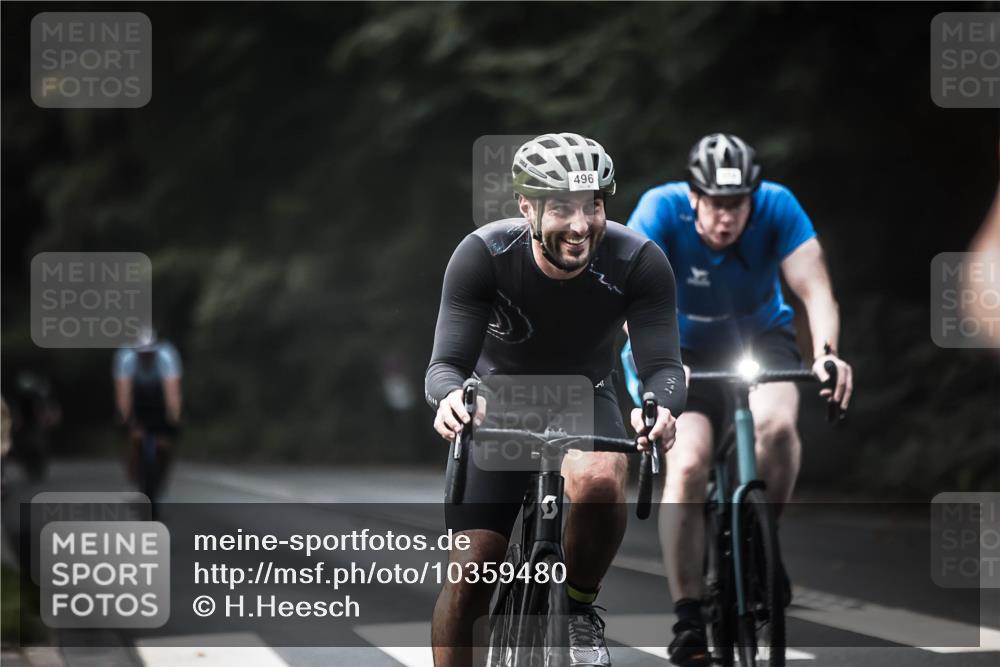 13.09.2026 - Stadtparktriathlon H.Heesch http://msf.ph/oto/10359480 13.09.2026 11:13:44 Radfahren 496, 503, 554, 605, 641 meine-sportfotos.de
