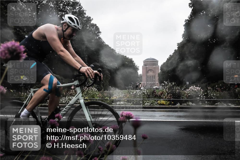 13.09.2026 - Stadtparktriathlon H.Heesch http://msf.ph/oto/10359484 13.09.2026 12:03:15 Radfahren 831, 879, 919, 965, 990, 997 meine-sportfotos.de