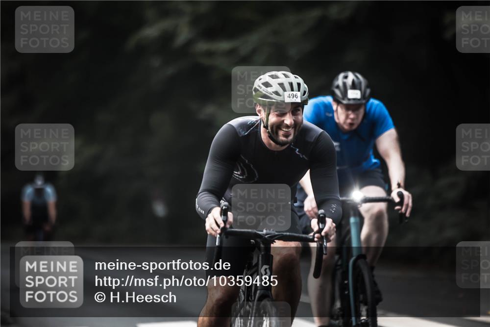 13.09.2026 - Stadtparktriathlon H.Heesch http://msf.ph/oto/10359485 13.09.2026 11:13:44 Radfahren 496, 503, 554, 605, 641 meine-sportfotos.de