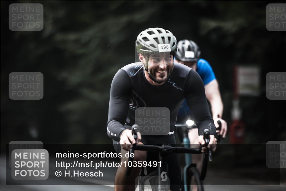 13.09.2026 - Stadtparktriathlon H.Heesch http://msf.ph/oto/10359491 13.09.2026 11:13:45 Radfahren 496, 503, 554, 605, 641 meine-sportfotos.de