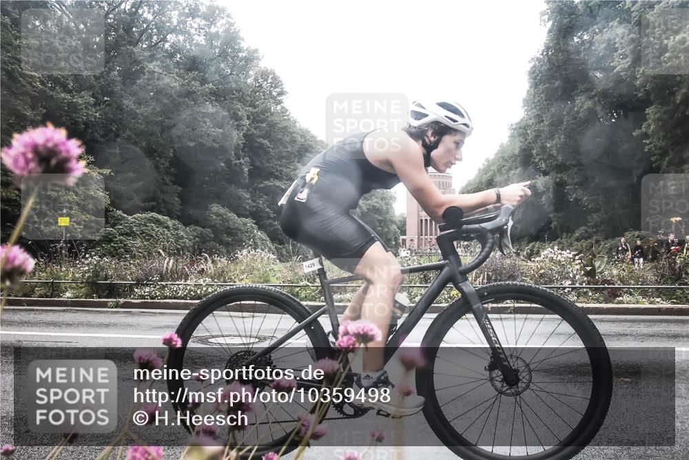 13.09.2026 - Stadtparktriathlon H.Heesch http://msf.ph/oto/10359498 13.09.2026 13:27:30 Radfahren 1357, 1429, 1471 meine-sportfotos.de