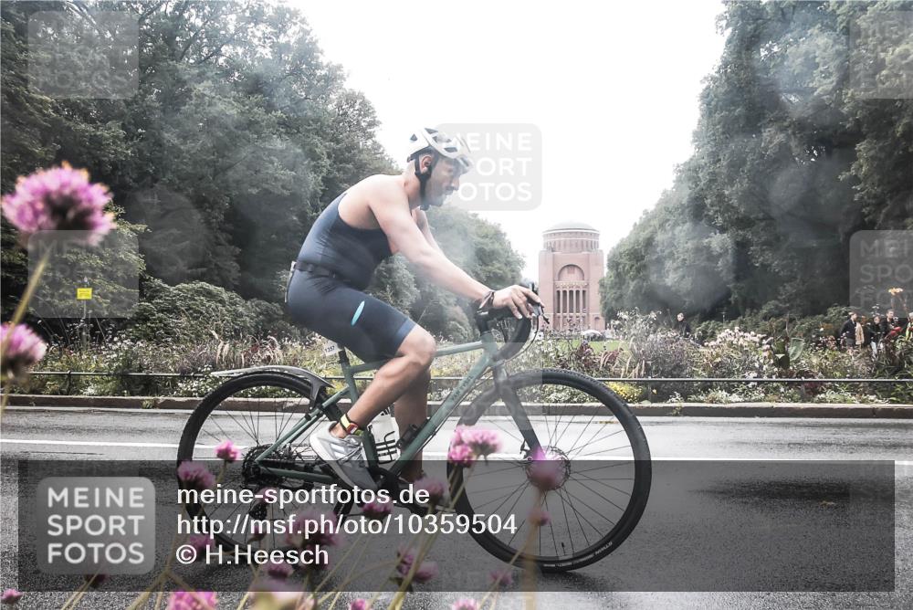 13.09.2026 - Stadtparktriathlon H.Heesch http://msf.ph/oto/10359504 13.09.2026 13:27:32 Radfahren 1357, 1429 meine-sportfotos.de