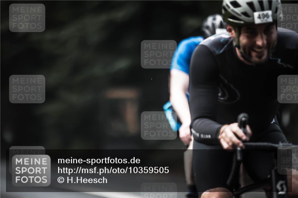 13.09.2026 - Stadtparktriathlon H.Heesch http://msf.ph/oto/10359505 13.09.2026 11:13:45 Radfahren 496, 503, 554, 605, 641 meine-sportfotos.de