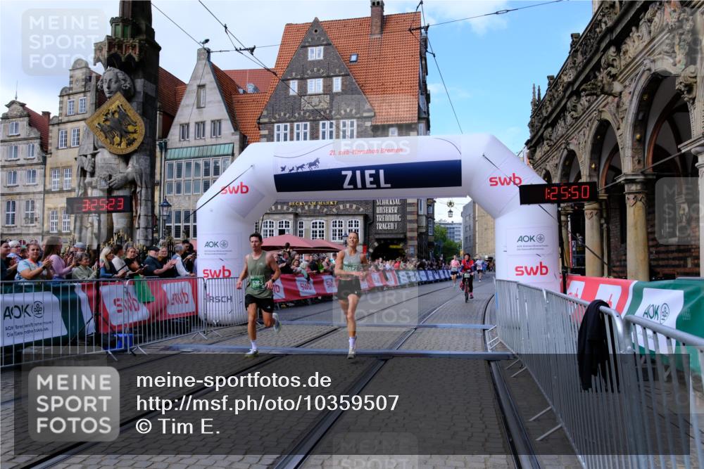 13.09.2026 - 21. swb-Marathon Bremen Tim E. http://msf.ph/oto/10359507 13.09.2026 12:56:12 Ziel 1583, 2072, 5163, 10034, 13080 meine-sportfotos.de