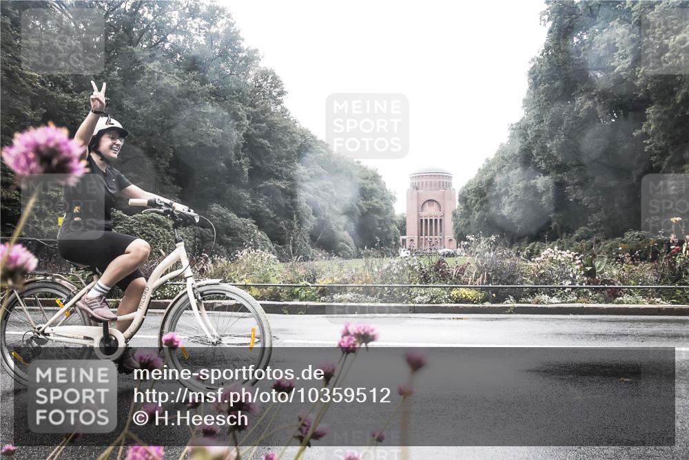 13.09.2026 - Stadtparktriathlon H.Heesch http://msf.ph/oto/10359512 13.09.2026 13:27:41 Radfahren 1082, 1505 meine-sportfotos.de