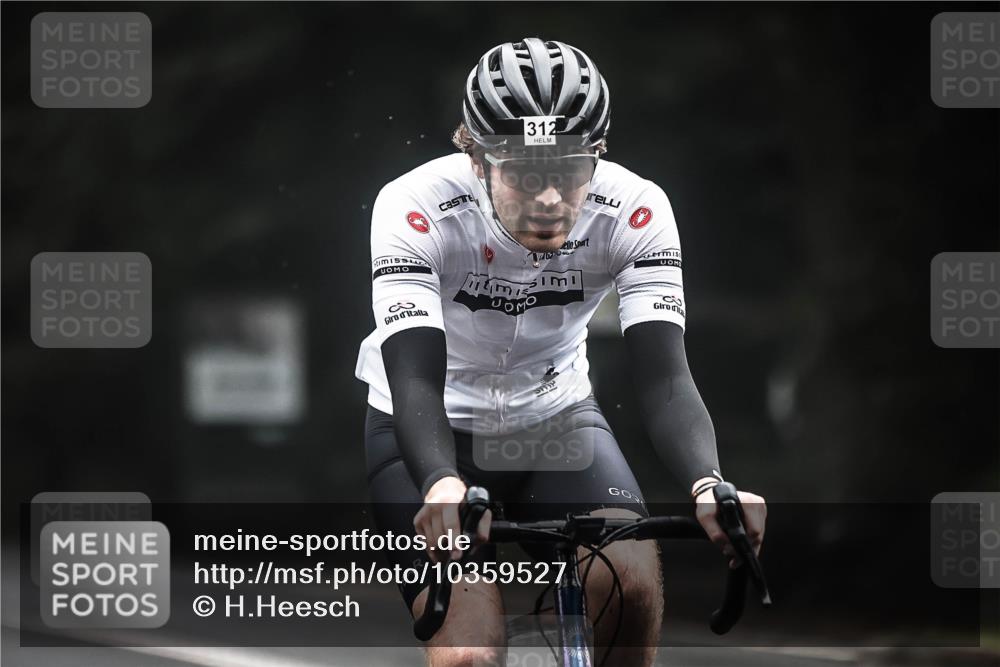 13.09.2026 - Stadtparktriathlon H.Heesch http://msf.ph/oto/10359527 13.09.2026 09:57:42 Radfahren 284, 312 meine-sportfotos.de
