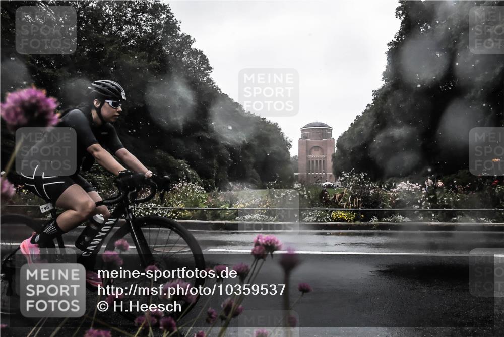 13.09.2026 - Stadtparktriathlon H.Heesch http://msf.ph/oto/10359537 13.09.2026 12:03:29 Radfahren 795, 981, 1056 meine-sportfotos.de
