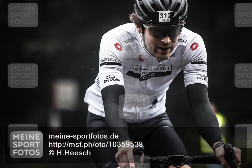 13.09.2026 - Stadtparktriathlon H.Heesch http://msf.ph/oto/10359538 13.09.2026 09:57:43 Radfahren 312 meine-sportfotos.de
