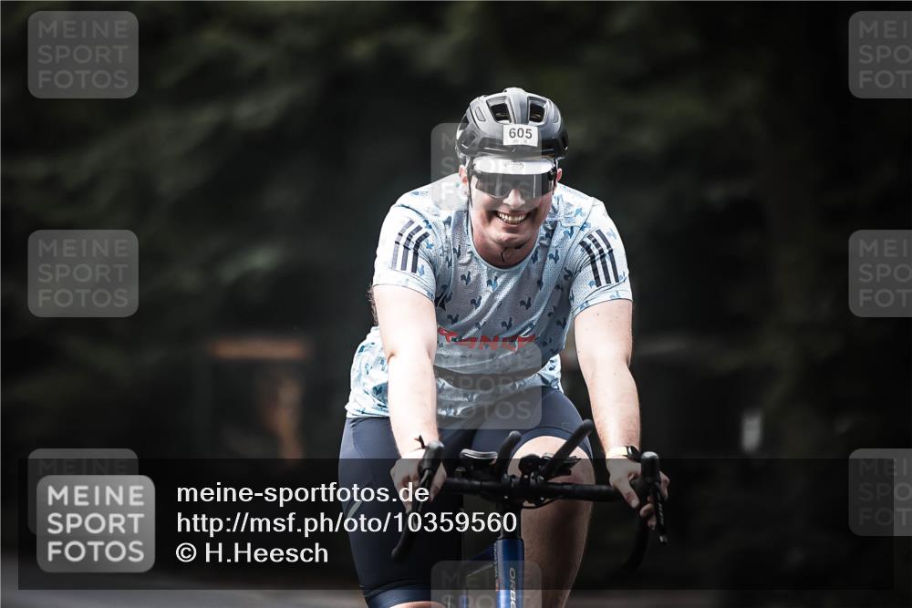 13.09.2026 - Stadtparktriathlon H.Heesch http://msf.ph/oto/10359560 13.09.2026 11:13:48 Radfahren 496, 503, 512, 554, 605, 641, 687 meine-sportfotos.de