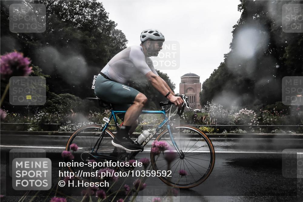 13.09.2026 - Stadtparktriathlon H.Heesch http://msf.ph/oto/10359592 13.09.2026 12:03:53 Radfahren 865, 873, 1008, 1030, 1053 meine-sportfotos.de