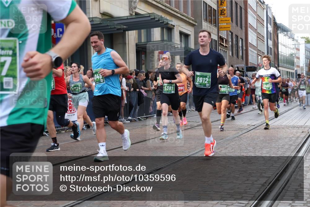 13.09.2026 - 21. swb-Marathon Bremen Strokosch-Dieckow http://msf.ph/oto/10359596 13.09.2026 13:35:30 Ziel 156, 318, 532, 607, 2565, 3026, 3056, 3087, 3226, 3454, 3485, 3704, 3780, 3857, 4016, 4048, 5026, 5071, 5157, 5276, 5308, 5381, 5467, 5468, 5584, 5586, 5816, 6159, 6465, 6466, 6644, 6649, 6724, 6874, 7036, 7235, 7385, 7597, 7675, 7691, 7700, 7804, 8145, 8335, 8705, 8816, 9243, 9784, 9862, 9892, 9912, 13121, 13179, 13213, 536, 1150, 2003, 2041, 2090, 2318, 2356, 2366, 2625, 2866, 3055, 3311, 3621, 3916, 4062, 4326, 4635, 4985, 5016, 5661, 6315, 6320, 6418, 6750, 6837, 7657 meine-sportfotos.de