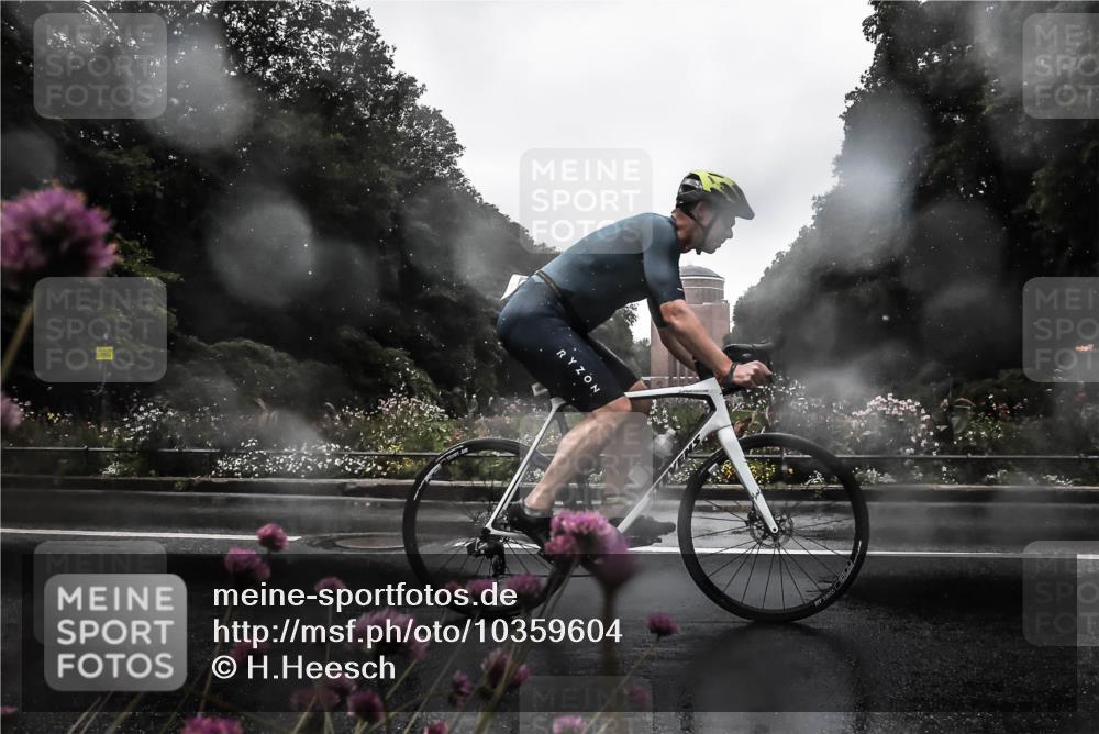 13.09.2026 - Stadtparktriathlon H.Heesch http://msf.ph/oto/10359604 13.09.2026 12:03:55 Radfahren 865, 873, 1008, 1030, 1053 meine-sportfotos.de