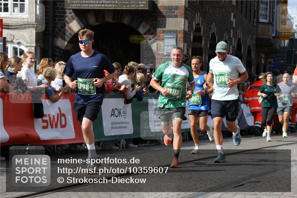 13.09.2026 - 21. swb-Marathon Bremen Strokosch-Dieckow http://msf.ph/oto/10359607 13.09.2026 13:34:04 Ziel 930, 2405, 2872, 2960, 3201, 3562, 3761, 4490, 4554, 4658, 4874, 5063, 5156, 5513, 5587, 6508, 6538, 6808, 7126, 7354, 7633, 7652, 7832, 7863, 8512, 8691, 9068, 9128, 9342, 9344, 9390, 9508, 10114, 13078, 1364, 2355, 2464, 3162, 3632, 3636, 3984, 5147, 5265, 5489, 5768, 6090, 6350, 6405, 7113, 7696, 7897, 7988, 8870, 9094, 9100, 9402, 9905, 10058, 13118 meine-sportfotos.de