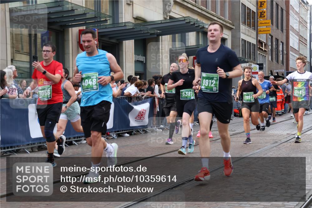 13.09.2026 - 21. swb-Marathon Bremen Strokosch-Dieckow http://msf.ph/oto/10359614 13.09.2026 13:35:31 Ziel 156, 318, 532, 607, 2565, 3026, 3056, 3087, 3226, 3454, 3485, 3704, 3780, 3857, 4016, 4048, 5026, 5071, 5157, 5276, 5308, 5381, 5467, 5468, 5584, 5586, 5816, 6159, 6465, 6466, 6644, 6649, 6724, 6874, 7036, 7043, 7235, 7385, 7597, 7675, 7691, 7700, 7804, 8145, 8335, 8705, 8816, 9243, 9784, 9862, 9892, 9912, 13121, 13179, 13213, 156, 536, 1150, 2003, 2041, 2090, 2318, 2356, 2625, 2866, 3055, 3311, 3621, 3916, 4062, 4326, 4635, 4985, 5016, 5661, 6315, 6320, 6418, 6750, 6837 meine-sportfotos.de
