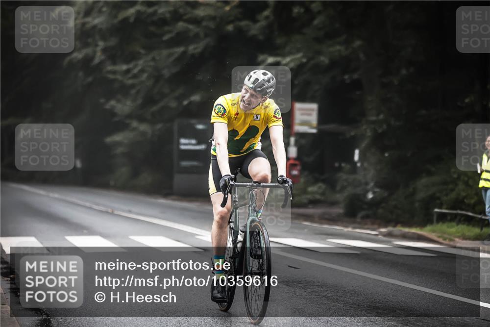 13.09.2026 - Stadtparktriathlon H.Heesch http://msf.ph/oto/10359616 13.09.2026 09:58:13 Radfahren 310 meine-sportfotos.de